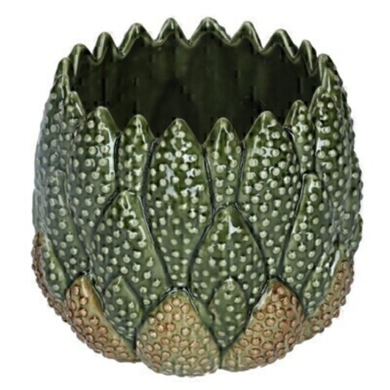 This antiqued green pot cover with a cacti design is made by the London based designer Gisela Graham who designs really beautiful gifts for your home and garden. It is suitable for an artifical or real plant. Great to show off your plants and would make an ideal gift for a gardener or someone who likes plants. 
